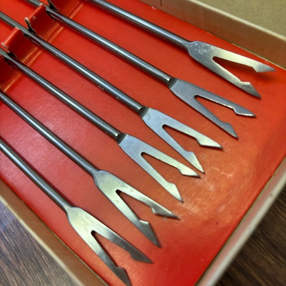 Vintage New Fondue Forks Set If 6 In Box Teak Handles Retro Kitchen Stainless - Picture 3 of 4